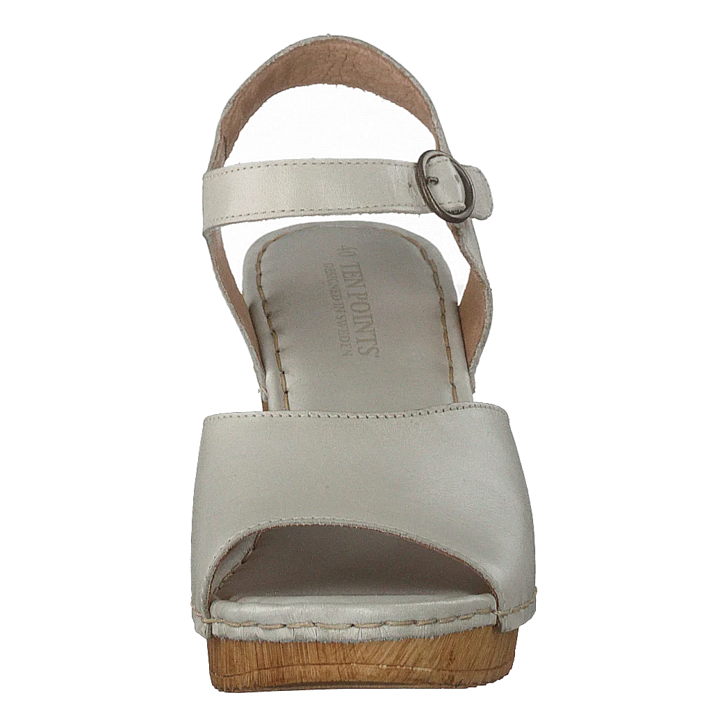Amelia Offwhite