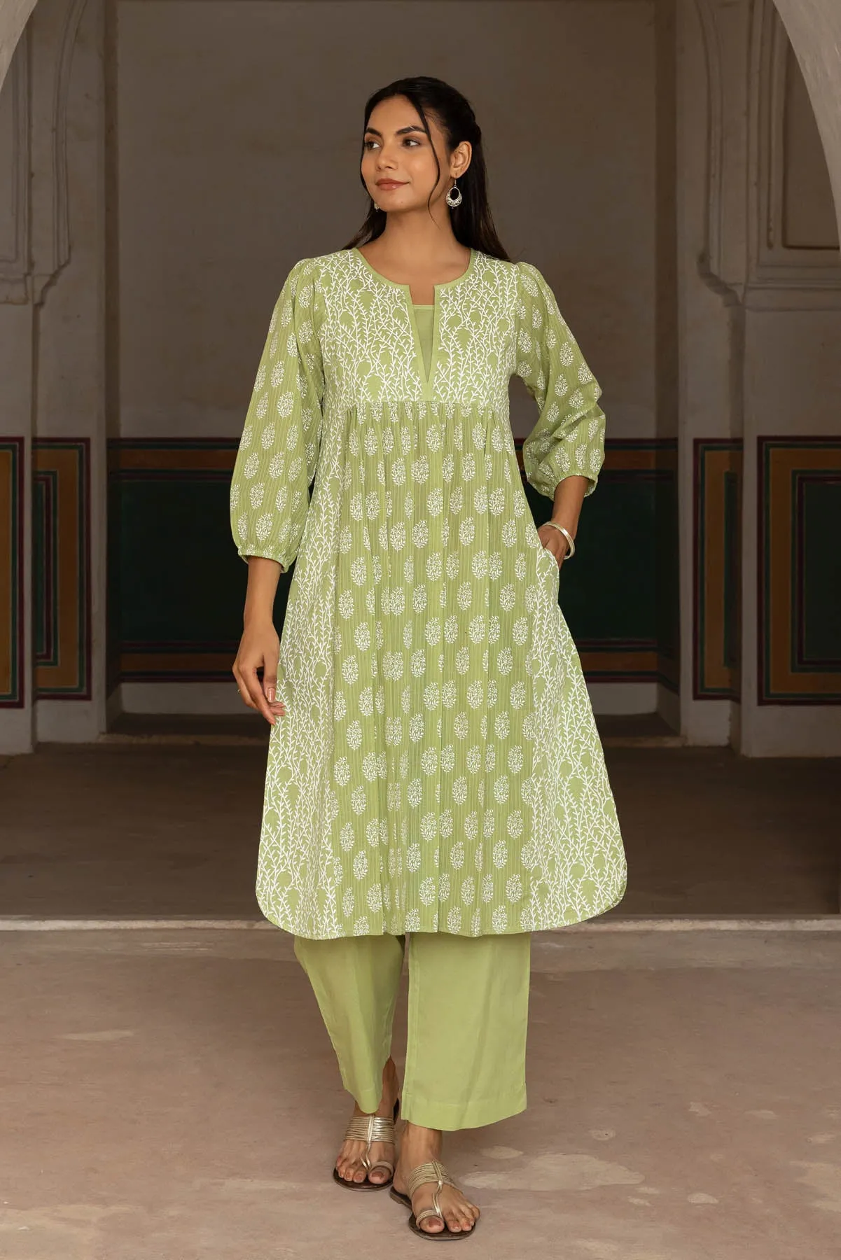 Jaitoon Chunakhadi Kurta