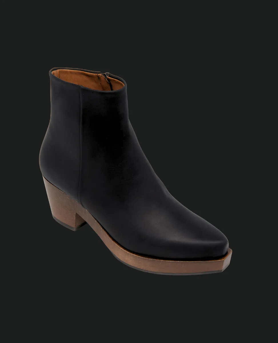 Kabuki Clog