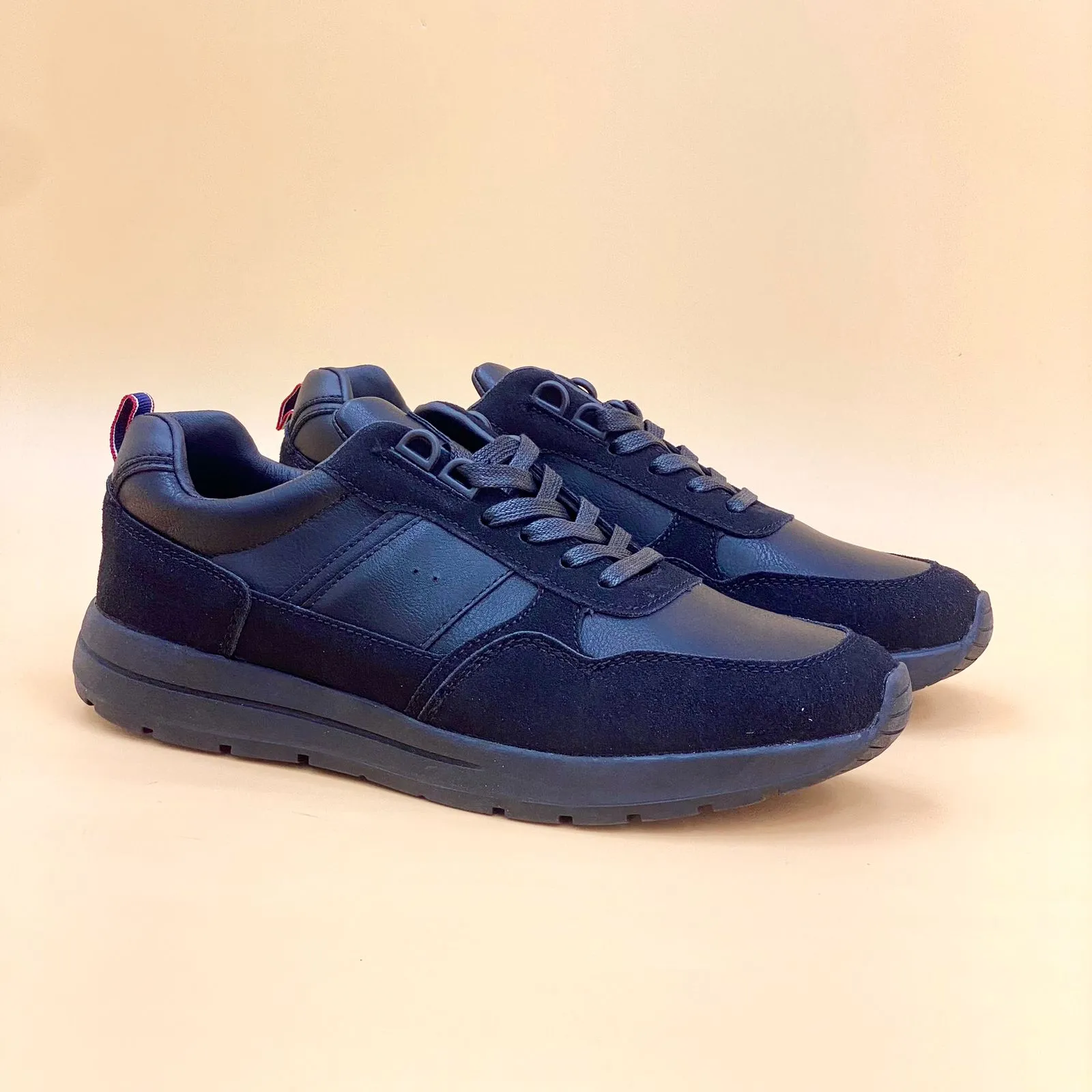 NEW ,  MEN SHOES  M916, MADE IN CHINA