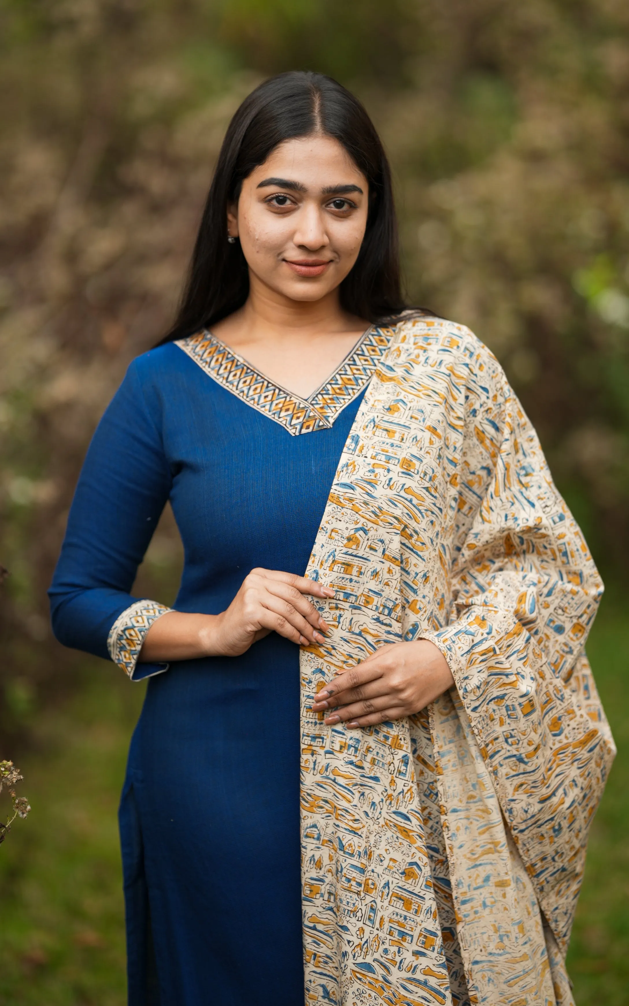 Sharadha (Kurti Dupatta)