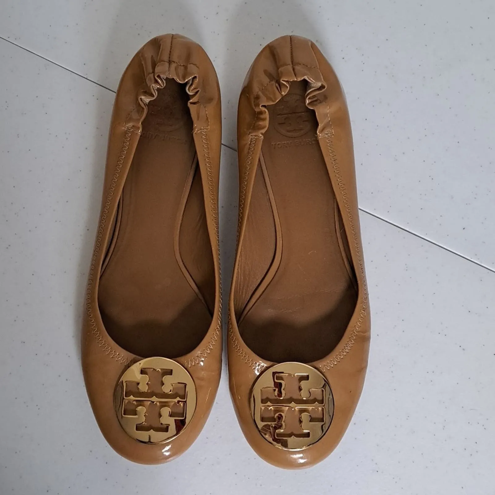 Tory Burch Caroline Patent Leather Ballet Flats Camel Tan